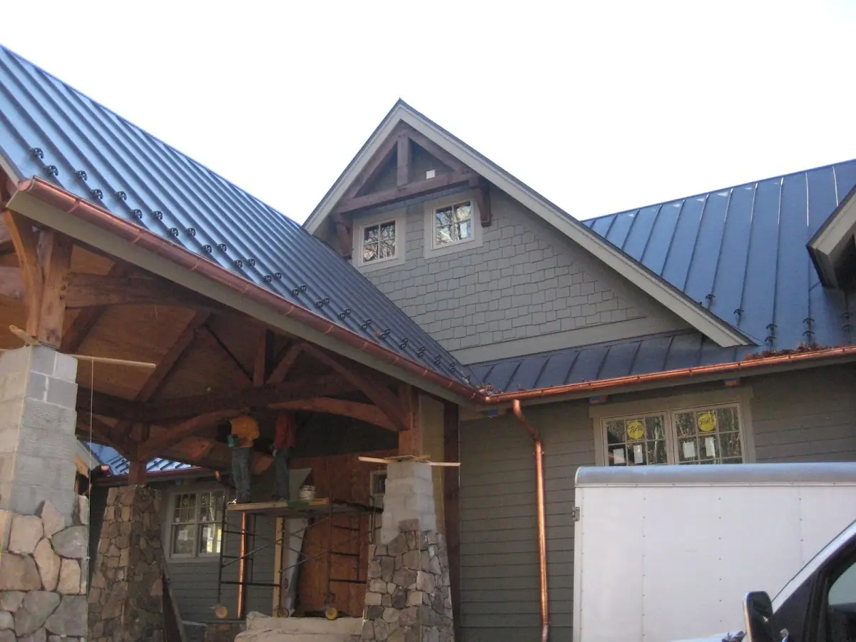 Craftsman Roofing team delivering quality roofing work in Gladstone